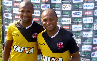 Rafael Vaz e Anderson salles vasco treino (Foto: Marcelo Sadio / Vasco.com.br)