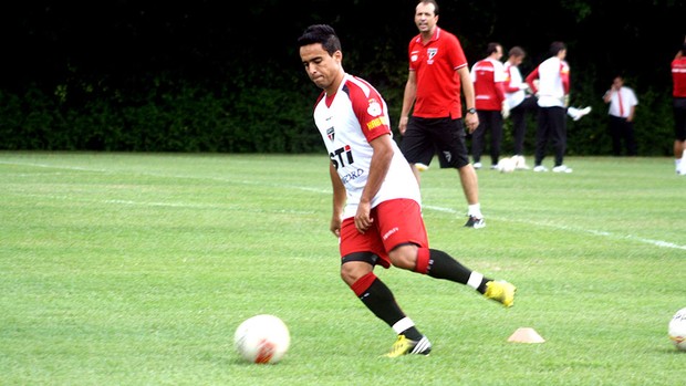 Jadson treino São Paulo (Foto: Cleber Akamine)