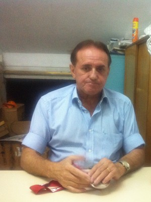Edvaldo Soares disse que ficou indignado com os grandes clubes: 'eles só pensam neles'. (Foto: Diego Souza/GE)