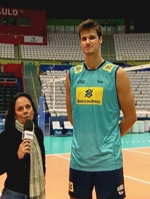 Quem é o jogador de vôlei mais alto do mundo? /
