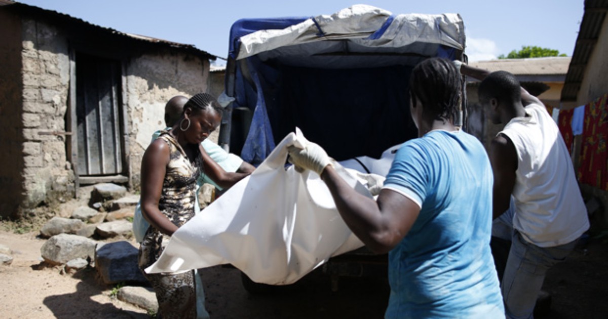 Mortos por ebola se aproximam dos 7.000 na África Ocidental