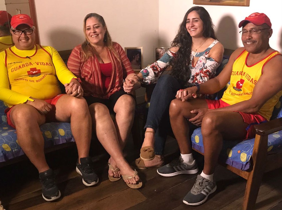 Reencontro ocorreu após 18 anos do acidente em Santos, SP (Foto: José Claudio Pimentel/G1)