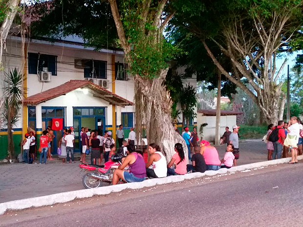 MST ocupa prefeitura da cidade de Prado, no sul da Bahia (Foto: Márcio Hack/transparenciabahia.com.br)