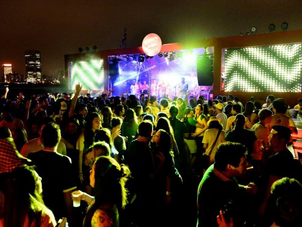 Arena Brahma, localizada no Jockey Club, após o jogo da seleção brasileira (Foto: Rodrigo Trevisan)