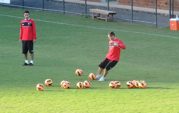 Jorginho treino Flamengo Pinheiral (Foto: Cahê Mota)
