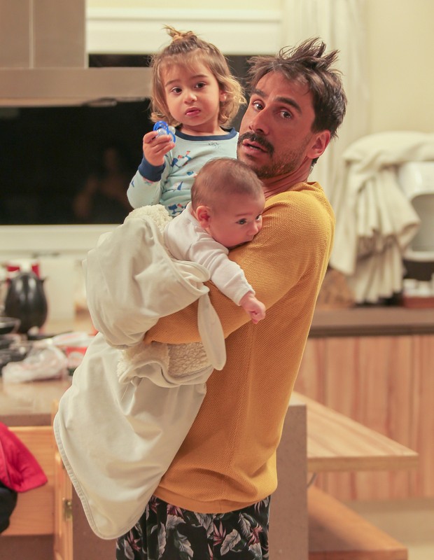 Julio Rocha com os filhos (Foto: Reprodução) Julio Rocha com os filhos (Foto: Reprodução)