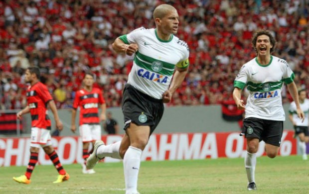 Alex Coritiba Flamengo (Foto: Divulgação / Site oficial do Coritiba)
