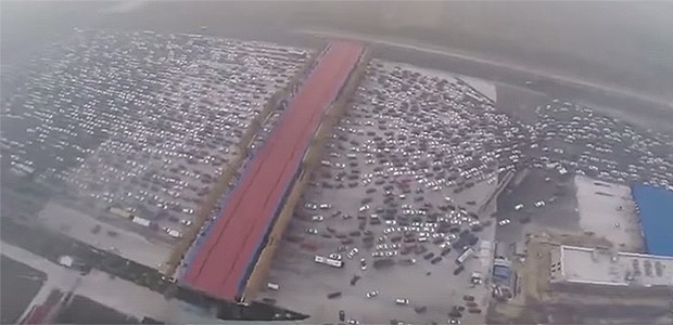 Trânsito gigante dura cinco dias na China (Foto: Reprodução)