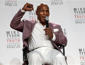 Mike Tyson boxe (Foto: Reuters)