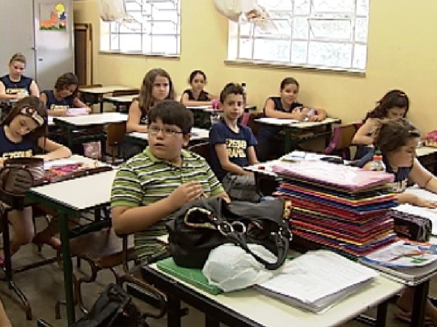 Governo é obrigado por lei a investir 25% da arrecadação na educação (Foto: Reprodução / TV Tem) Governo é obrigado por lei a investir 25% da arrecadação na educação (Foto: Reprodução / TV Tem)