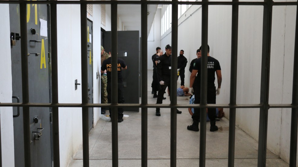 Foram cumpridos mandados de busca e apreensão dentro da Penitenciária Federal de Rondônia (Foto: Depen/Divulgação)
