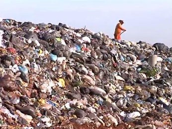 34% do lixo que chega no aterro sanitário de Paranavaí poderia ser reciclável (Foto: Reprodução RPC TV Noroeste)