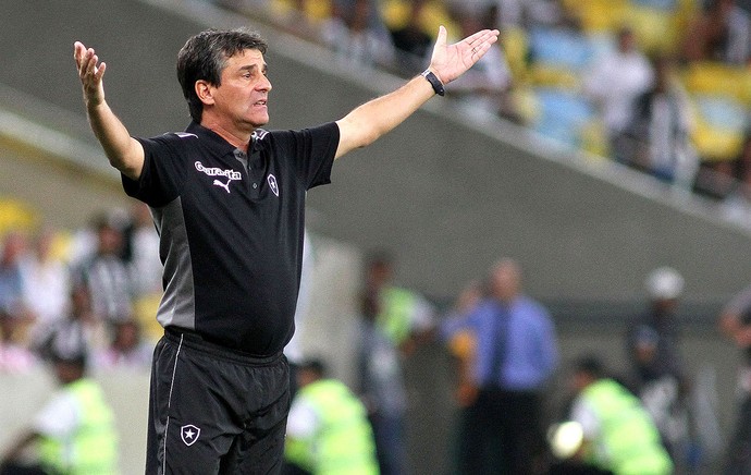Eduardo Hungaro Botafogo  jogo Independiente del Valle (Foto: Vitor Silva / SS Press)