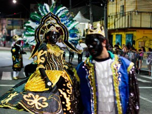 Maracatus desfilarão neste domingo, na Avenida Domingos Olímpio (Foto: Chico Gomes/Divulgação)