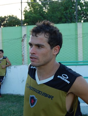 Doda, meia do Botafogo-PB (Foto: Lucas Barros / Globoesporte.com/pb)