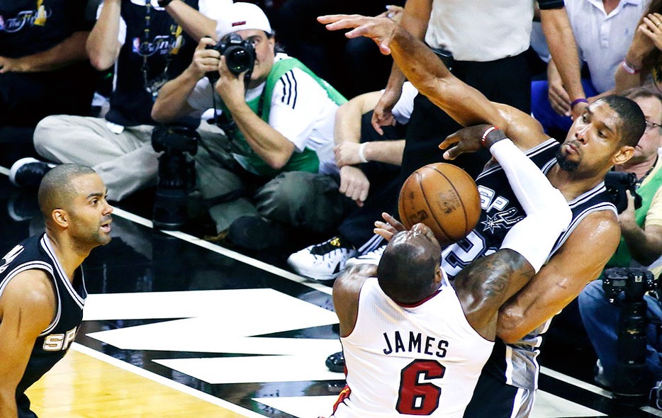 nba_lebronjames_reu.jpg_95.jpg