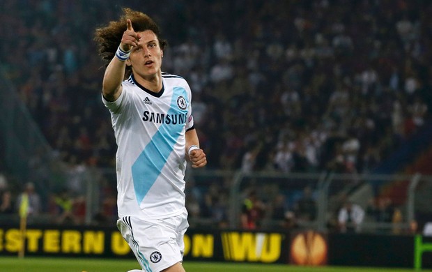 David Luiz comemora, Basel x Chelsea  (Foto: Reuters)