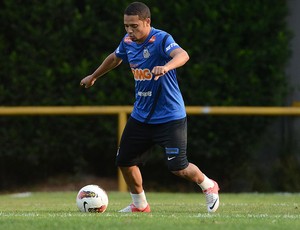 Adriano santos treino (Foto: Ivan Storti / Site Oficial do Santos)