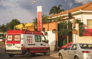 Promotores visitaram a sede do Samu em Araraquara (Foto: Deivide Leme/Tribuna Impressa) Promotores visitaram a sede do Samu em Araraquara (Foto: Deivide Leme/Tribuna Impressa)