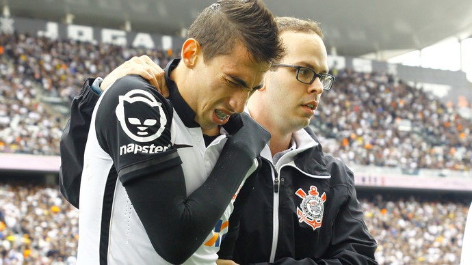 Rildo passará por cirurgia no ombro e vai desfalcar o Timão por dois meses