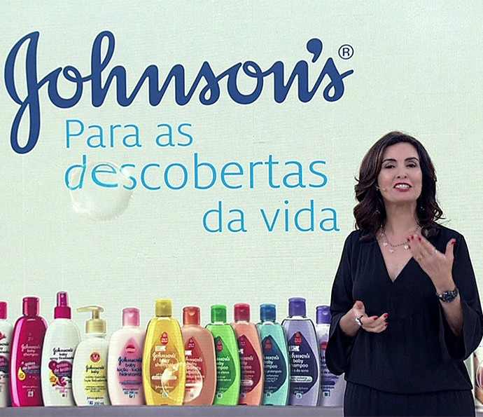 Fátima apresenta produtos Johnson's (Foto: TV Globo)