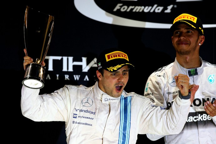 Felipe Massa comemora muito o segundo lugar no GP de Abu Dhabi (Foto: Getty Images)