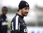 Mais jogos, menos quilos: Douglas celebra boa fase no Timão