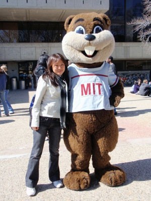 Karine Yuki estuda física e políticas públicas no MIT  (Foto: Arquivo pessoal)