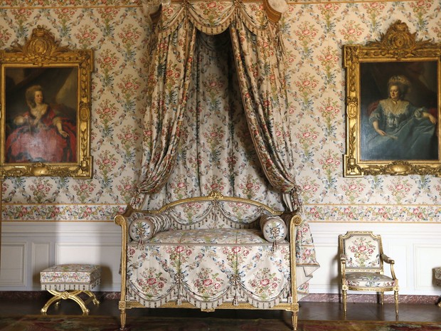 Quarto da princesa Adelaide, filha do rei Luís XV, no Palácio de Versailles. Os aposentos pertencentes às filhas do rei reabriram ao público totalmente reformados no fim de abril. (Foto: Kenzo Tribouillard/AFP) Quarto da princesa Adelaide, filha do rei Luís XV, no Palácio de Versailles. Os aposentos pertencentes às filhas do rei reabriram ao público totalmente reformados no fim de abril. (Foto: Kenzo Tribouillard/AFP)