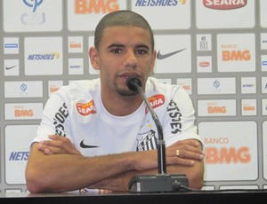 lateral-direito Bruno Peres, reforço do Santos (Foto: Marcelo Hazan /globoesporte.com)