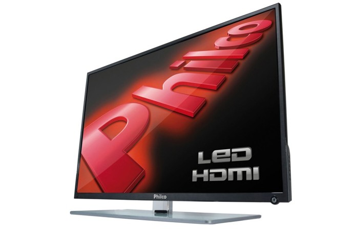 Smart TV Philco exige conexão por fio ou acessório Wi-Fi (Foto: divulgação)
