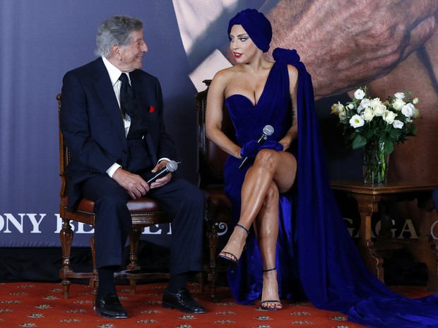 Lady Gaga e Tony Bennett em entrevista coletiva em Bruxelas, na Bélgica (Foto: Yves Herman/ Reuters)