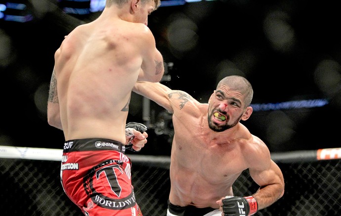 Marcelo Guimarães na luta contra Andy Enz UFC San Antonio (Foto: Reuters)