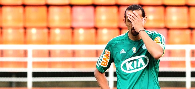 Barcos na partida do Palmeiras contra o Bragantino (Foto: Marcos Ribolli / Globoesporte.com) Barcos na partida do Palmeiras contra o Bragantino (Foto: Marcos Ribolli / Globoesporte.com)