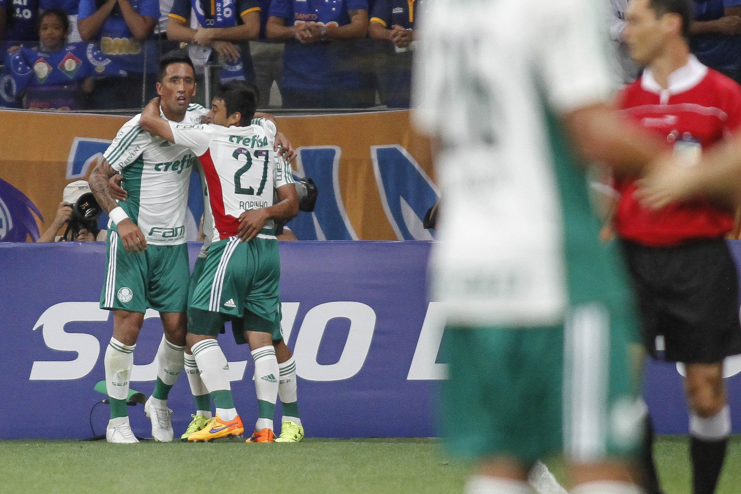 Resultado de imagem para Cruzeiro 2x3 Palmeiras - 26/08/2015
