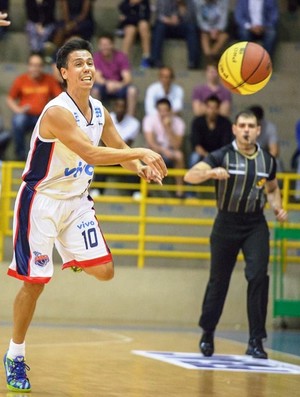 Helinho, armador do Franca (Foto: Divulgação/NBB)