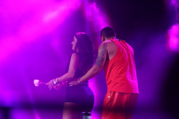 Naldo com fã (Foto: Marcello Sá Barretto/Agnews) Naldo com fã (Foto: Marcello Sá Barretto/Agnews)