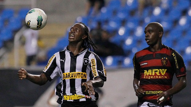Andrezinho Botafogo x Sport (Foto: Wagner Meier / AGIF)