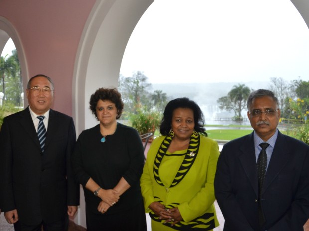 Encontro em Foz do Iguaçu reuniu ministros da China, Brasil, África do Sul e Índia (Foto: Fabiula Wurmeister / G1)