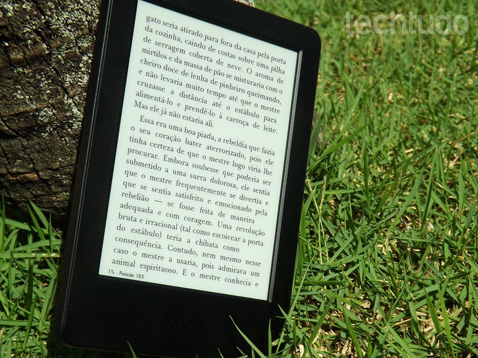 Tela do Kindle não reflete no sol e utiliza tecnologia Pearl e-paper (Foto: Barbara Mannara/TechTudo)