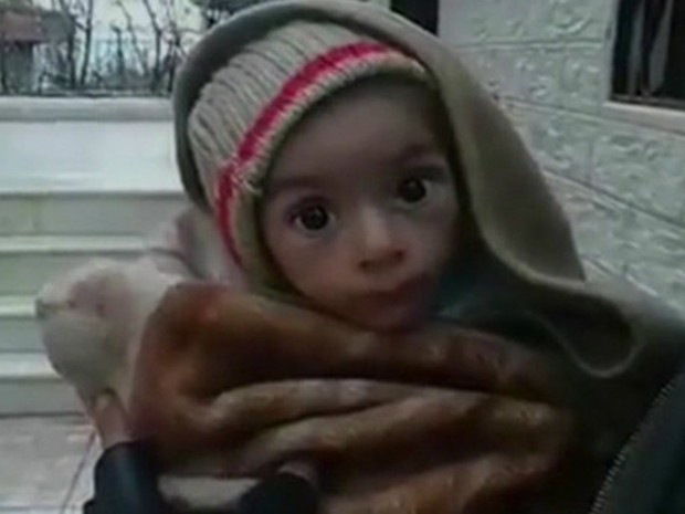 Civis, entre eles crianças, estão morrendo de fome ou são assassinados quando tentam escapar do cerco. (Foto: BBC)