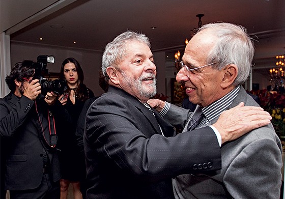 Lula e o ex-ministro Márcio Thomaz Bastos (Foto: Bruno Poletti/Folhapress)