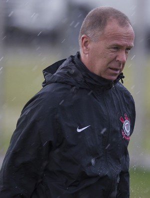 Opinião: Mano é melhor opção a Tite. Sem eles, Corinthians precisa ousar