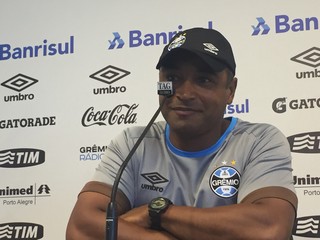 Roger Machado técnico Grêmio entrevista coletiva (Foto: Tomás Hammes / GloboEsporte.com)