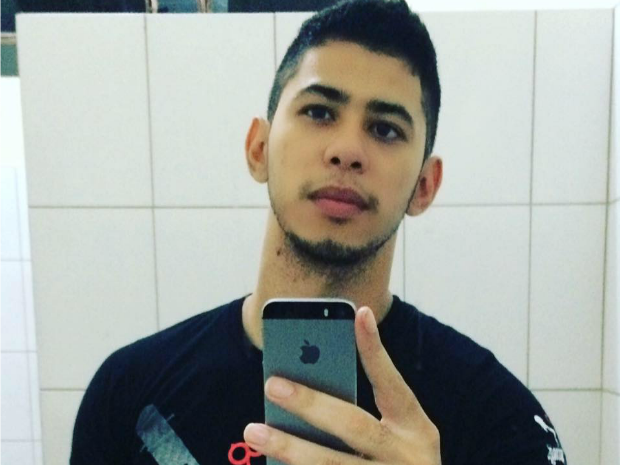 Júnior Torquato, de 24 anos, morreu em acidente na BR-364, em Tarauacá, neste sábado (3) (Foto: Arquivo da família)