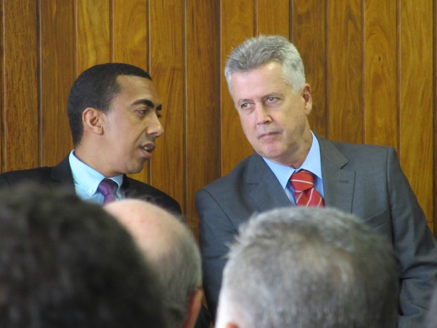 O vice-governador Renato Santana e o governador Rodrigo Rollemberg durante coletiva no Palácio do Buriti (Foto: Raquel Morais/G1)