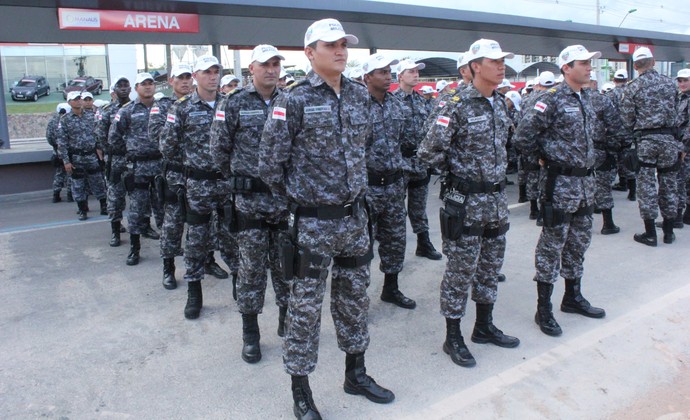 Military Police of AM - Training (Photo: Camila Henriques/G1)