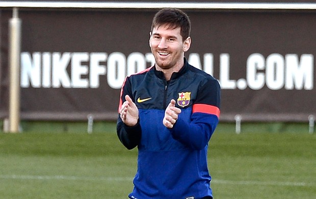 Messi no treino do Barcelona (Foto: AP)