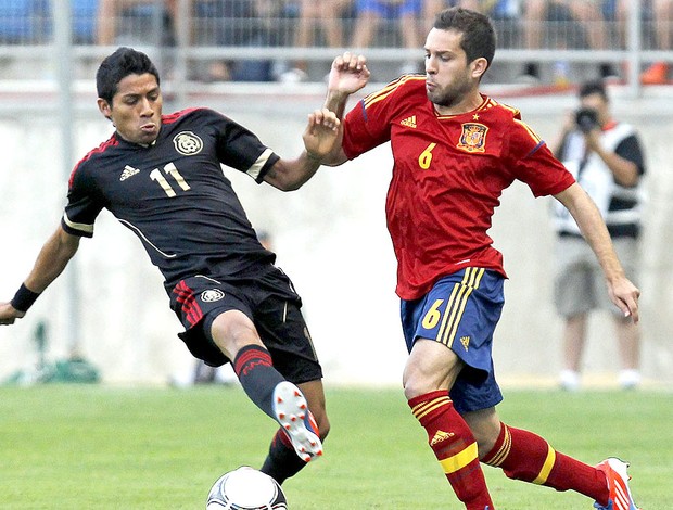 Jordi Alba no amistoso da Espanha contra o México (Foto: EFE)