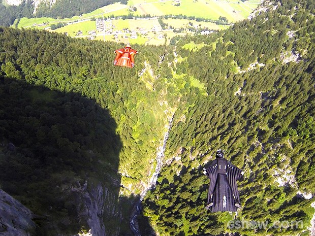 Luigi Cani voa e mostra lindas paisagens nos Alpes suíços (Foto: Caldeirão do Huck/TV Globo)